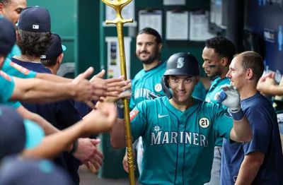 Canzone has three homer game on memorable night for Seattle