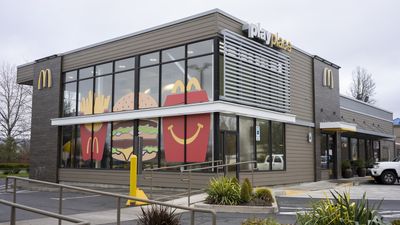 The ‘Happy Meal Indicator’: A McDonald’s Trend That Means the Economy Is in Trouble