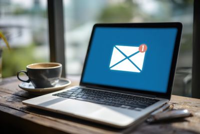 9 “Official” Emails That Aren’t—Spot the Tell