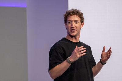 Mark Zuckerberg says Meta Superintelligence Labs has a 'flat' leadership with no top down orders