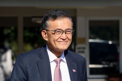 It's time for Intel to go private, former board members say