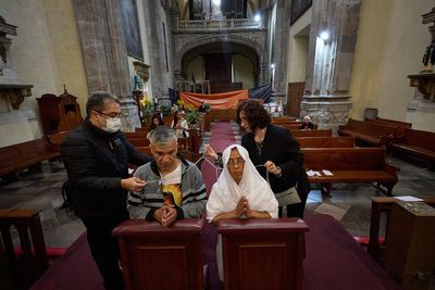 Mexican churches mark the anniversary of deadly quakes with remembrance and lessons for the future