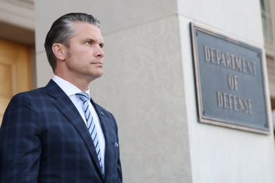 Pentagon demands journalists pledge not to use unauthorized material amid Hegseth fury over leaks
