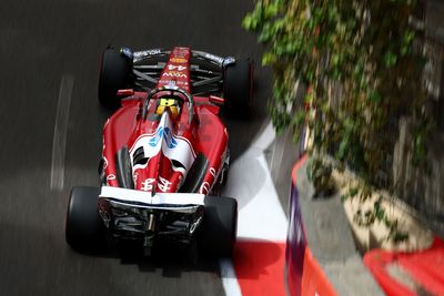 Hamilton explains strategy miscue which caused early F1 Azerbaijan GP qualifying exit