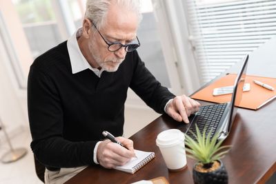 9 Work-While-Claiming Rules That Reduce Your Check