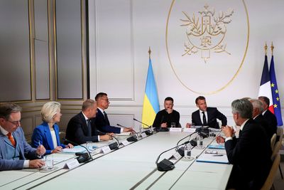 Finnish President says European countries must be ready to fight Russia