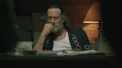 One Of Black Rabbit’s Directors Told Me What He Learned About Filming Sign Language While Working With Troy Kotsur