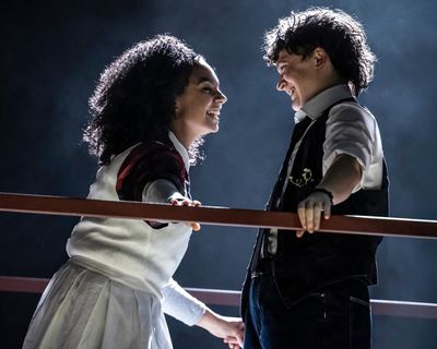 Romeo and Juliet review – turbocharged tragedy has a dream duo at its heart
