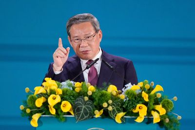 US lawmakers in rare China visit push for military dialogue to mend strained ties