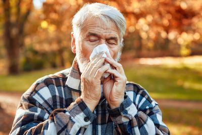 Thought the sniffles only came in the spring? How to navigate allergies in the fall