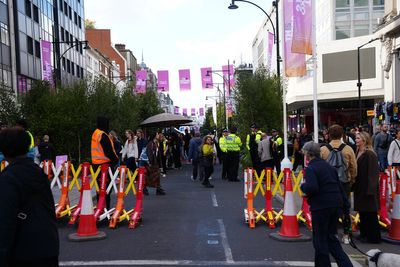 Oxford Street one-day traffic ban is start of ‘fight to rescue street’, mayor says