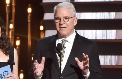 Steve Martin forced to cancel comedy tour dates after contracting Covid