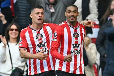 Arsenal Late Show Denies Man City, Villa Still Winless