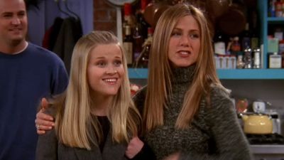 The Lovely Way Reese Witherspoon And Jennifer Aniston Bonded On The Friends Set (And How She’s Supported Her)