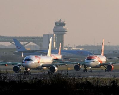 Gatwick given green light for £2.2bn second runway plan