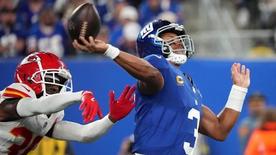 Giants Fans Booed Russell Wilson Throughout Lopsided Loss to Chiefs