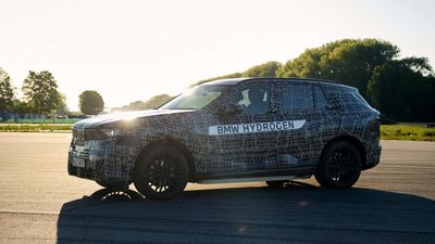 BMW Is Still Betting On Hydrogen SUVs