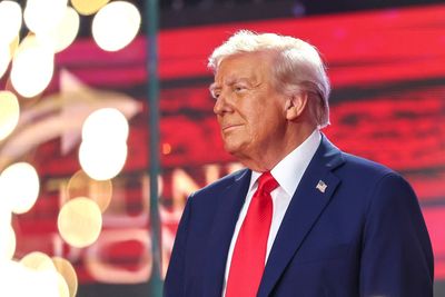 Trump’s plan to charge $100,000 for new H-1B visas is met with dismay by CEOs who want the world’s top talent
