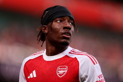 Noni Madueke undergoing scans after Arsenal star suffers knee injury in Man City draw