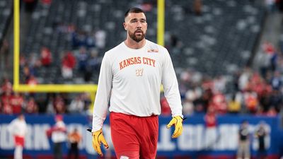 Travis Kelce makes ‘obscene gesture’ during NFL game, gets fined $14,491
