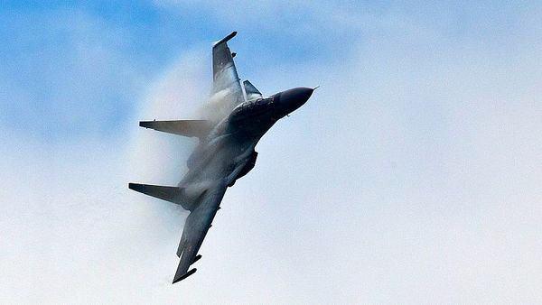 Venezuela shows off Russian fighter jets in Caribbean military exercise amid tensions with US
