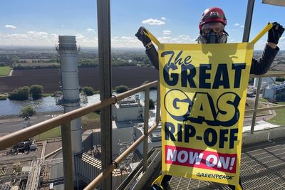 Green protesters scale chimney stacks at Nottinghamshire gas-fired power station