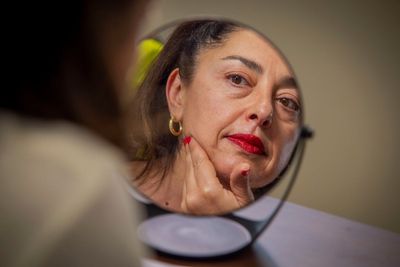 Pamela Anderson leads the way for women who choose to go makeup free