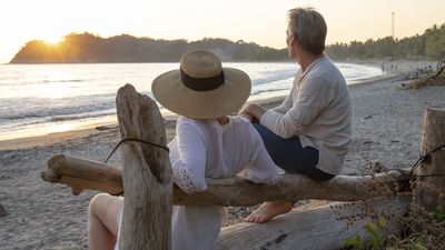 4 Toasty and Cheap Travel Destinations for Retirees This Winter