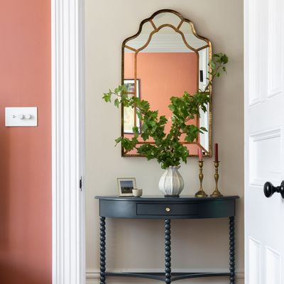I asked 6 interior designers what every hallway needs, and they all agreed on these 4 things