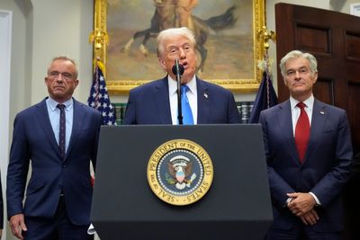 Trump says ‘taking Tylenol is not good’ for pregnant women and children as he makes wild claims about ‘causes’ of autism