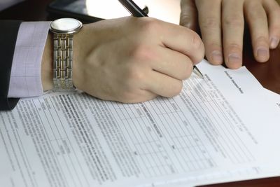 6 Jobs That Exist Solely Because People Don’t Read the Fine Print