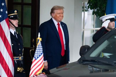 Trump to meet with Democratic leaders ahead of shutdown deadline - Roll Call