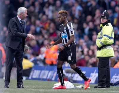 Newcastle United cult figure remembered for Manchester City goal signs for non-league club