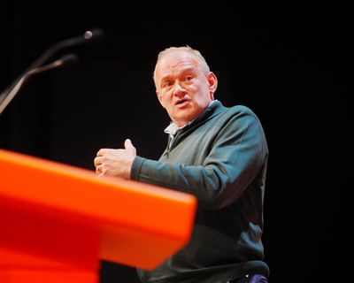 Ed Davey calls for UK to import US cancer researchers hit by Trump cuts