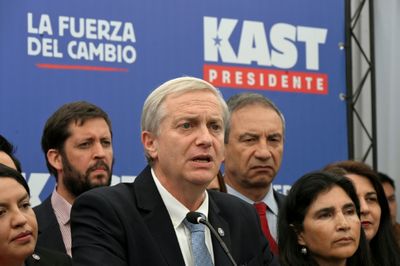 Chile Presidential Contender Vows To Deport 'All' Undocumented Migrants