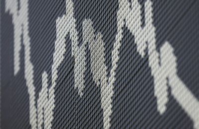 Asian Markets Struggle As Focus Turns To US Inflation