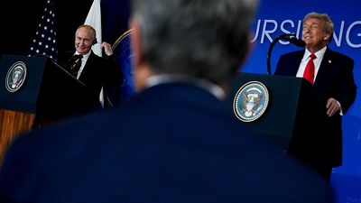 Trump's policy of appeasing Putin is a danger for Europe, historian says