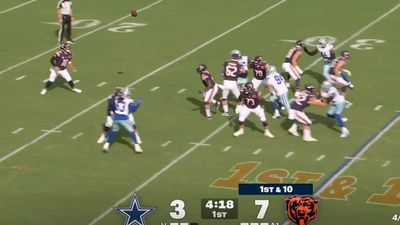 Mics Caught D'Andre Swift's Honest, NSFW Reaction to Nearly Messing Up Bears' Trick Play