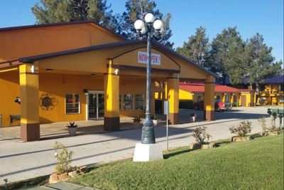 Hero delivery driver alerts cops to hostage situation after customer orders hatchet and zip ties to motel, report says