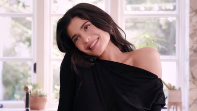 Kylie Jenner Just Did A Solid For A Fan (And Sometimes Being A Celebrity Looks Really Fun)