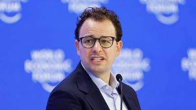 Anthropic CEO warns of a 25% chance that AI could threaten job losses and security risks — raising the "probability of doom"