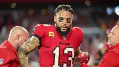 Tampa Bay's Mike Evans will miss 3-4 weeks due to a hamstring injury