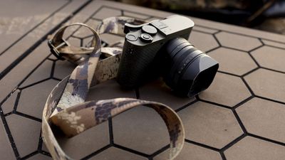 Peak Design and Sitka’s first collab sold out. Now, the two are teaming up again for a marsh camo camera strap