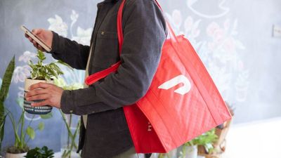 DoorDash driver saves hostage after delivering ‘suspicious order’ to Texas motel room