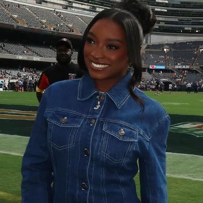 Simone Biles's Under-$200, Denim Game Day Outfit Proves She's a WAG to Watch