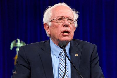 Bernie Sanders Slams Trump, Says He's 'Representing His Fossil Fuel Billionaire Friends' By Calling Climate Change A 'Con Job'