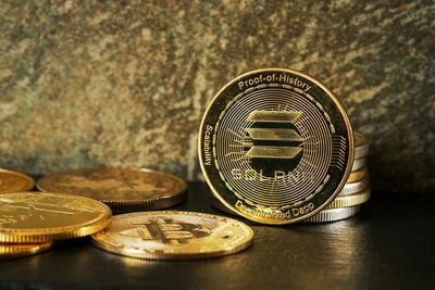Solana Beat BTC and ETH in Q3: These 3 Stocks Saw It Coming