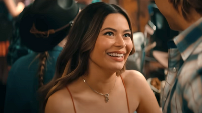 Miranda Cosgrove Goes Full Texas In Cropped Shorts And Ab-Baring Top To Send Message To The Fans After The Wrong Paris Hits Netflix’s No. 1 Spot