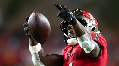 Bucs WR Chris Godwin Listed As Full Participant in Practice, Could Play Sunday