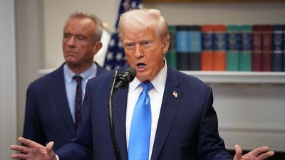 Donald Trump casually threatens first amendment rights, targets ABC over Kimmel’s return